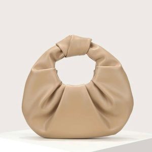 Knot hand bag